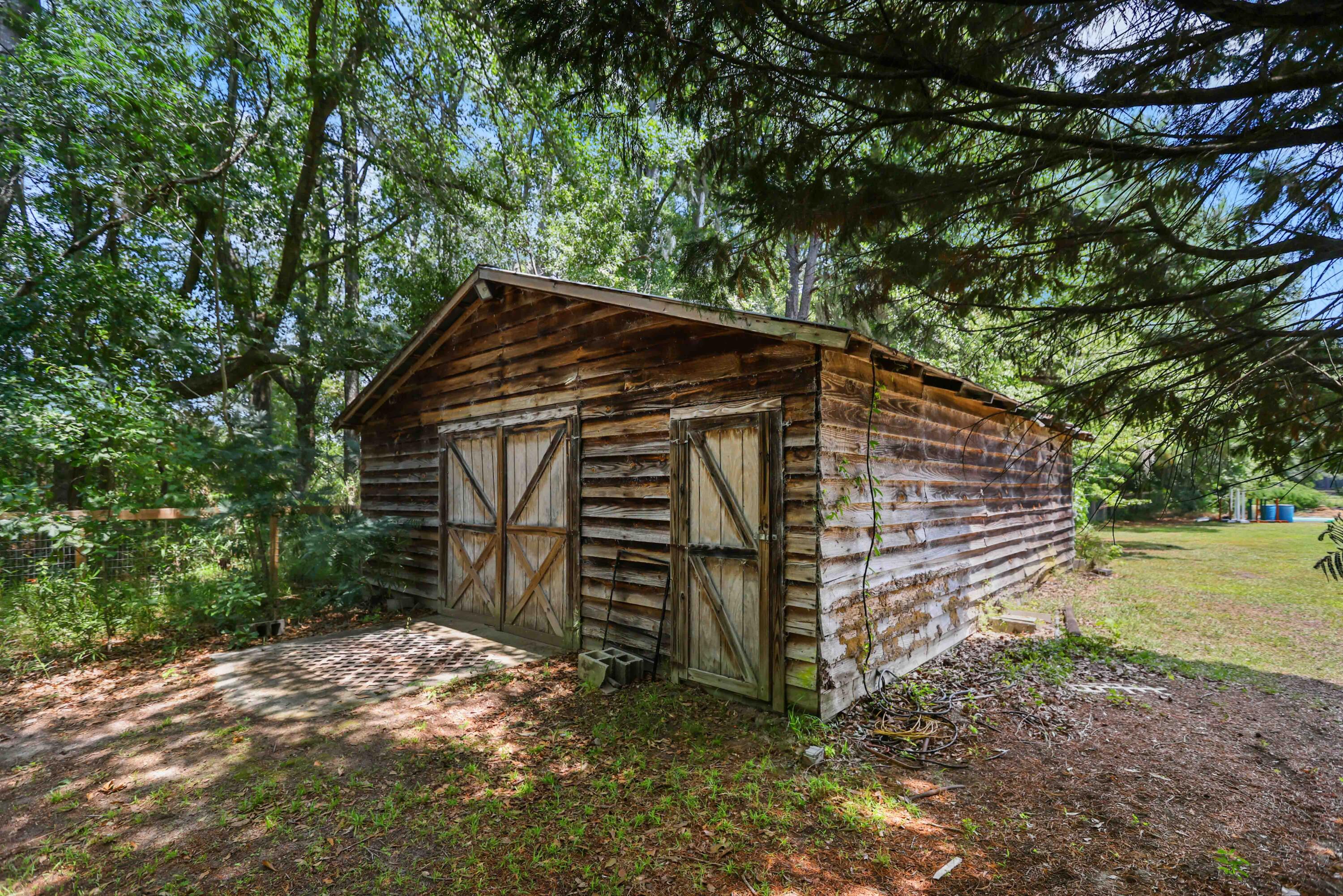 1756 Fish Road Ridgeville, SC 29472 - Photo 37 of 37 Storage Shed