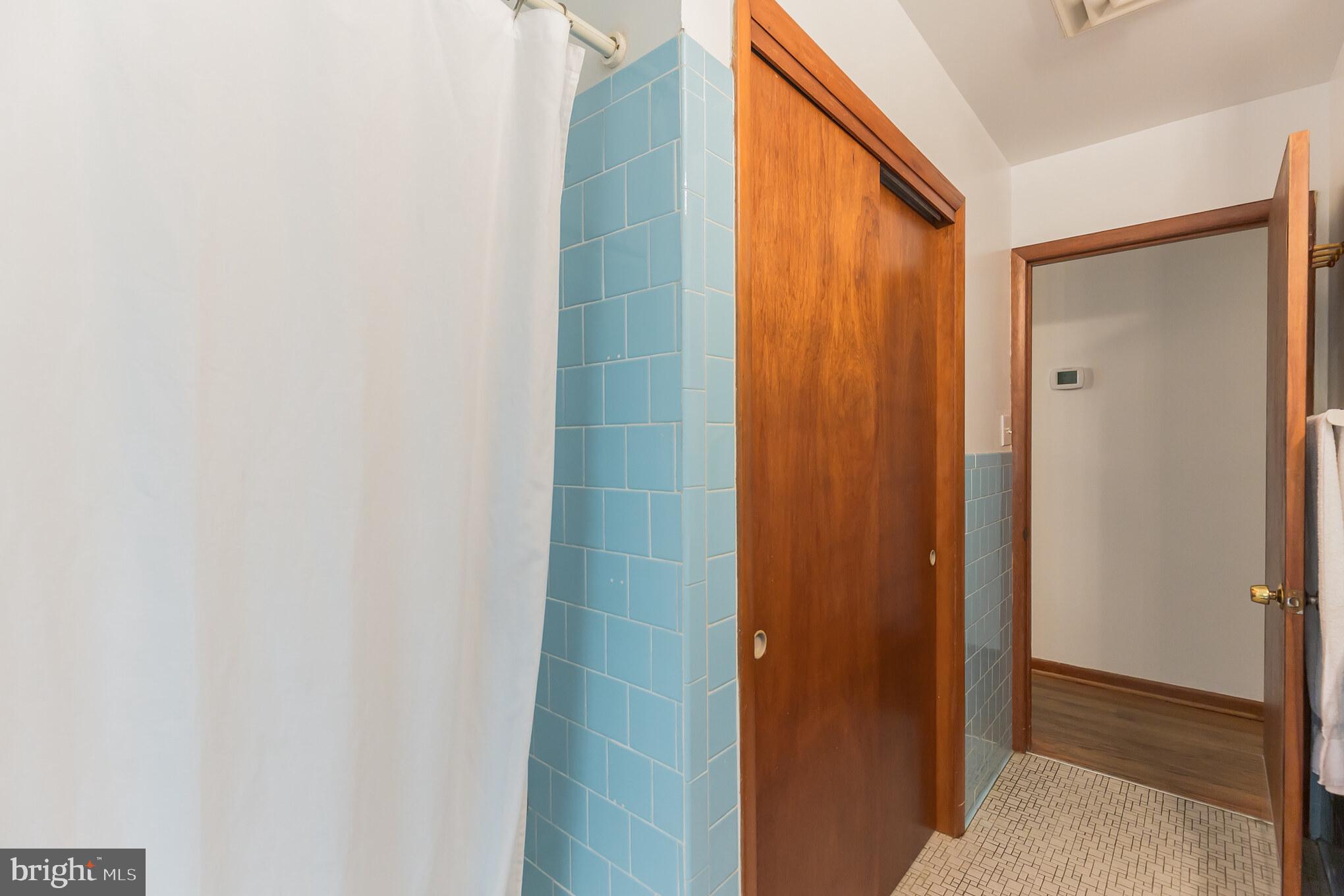 13620 Dowell Road Solomons, MD 20629 - Photo 19 of 28 Full bath has large linen closet.