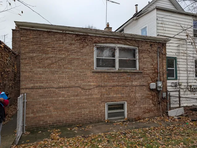 $123,000 | 7935 South East End Avenue, Chicago, IL 60617