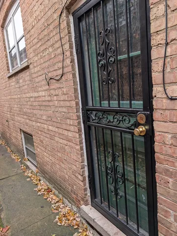 $123,000 | 7935 South East End Avenue, Chicago, IL 60617