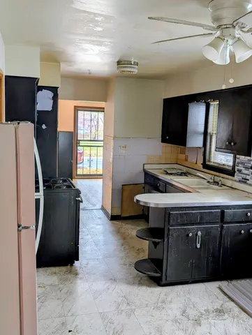 $123,000 | 7935 South East End Avenue, Chicago, IL 60617