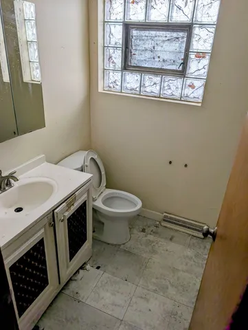 $123,000 | 7935 South East End Avenue, Chicago, IL 60617