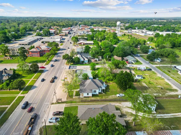 a picture of city view
