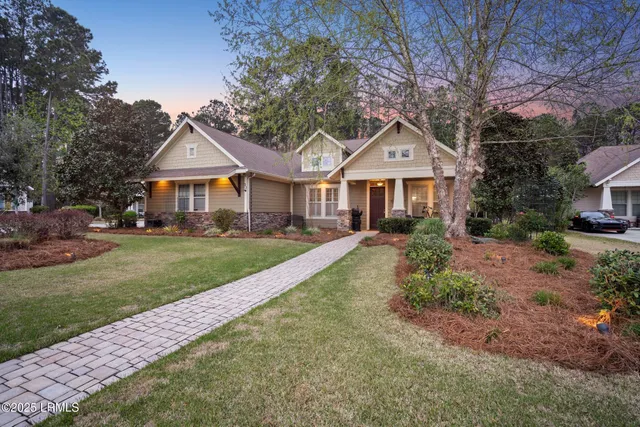 $990,000 | 33 Little Pine Court, Bluffton, SC 29910