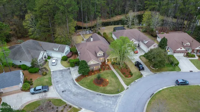 $990,000 | 33 Little Pine Court, Bluffton, SC 29910