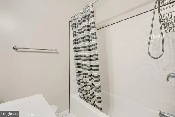 $1,695 | 6905 Bank Street, Baltimore, MD 21224