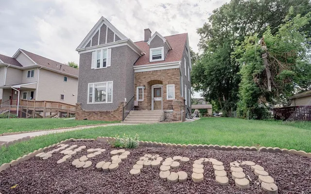 $339,000 | 1423 Penn Avenue North, Minneapolis, MN 55411