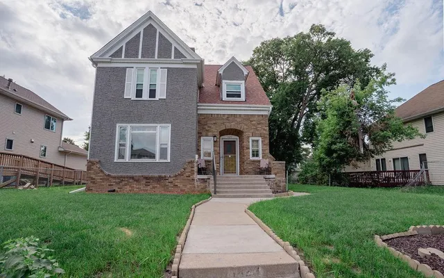 $339,000 | 1423 Penn Avenue North, Minneapolis, MN 55411