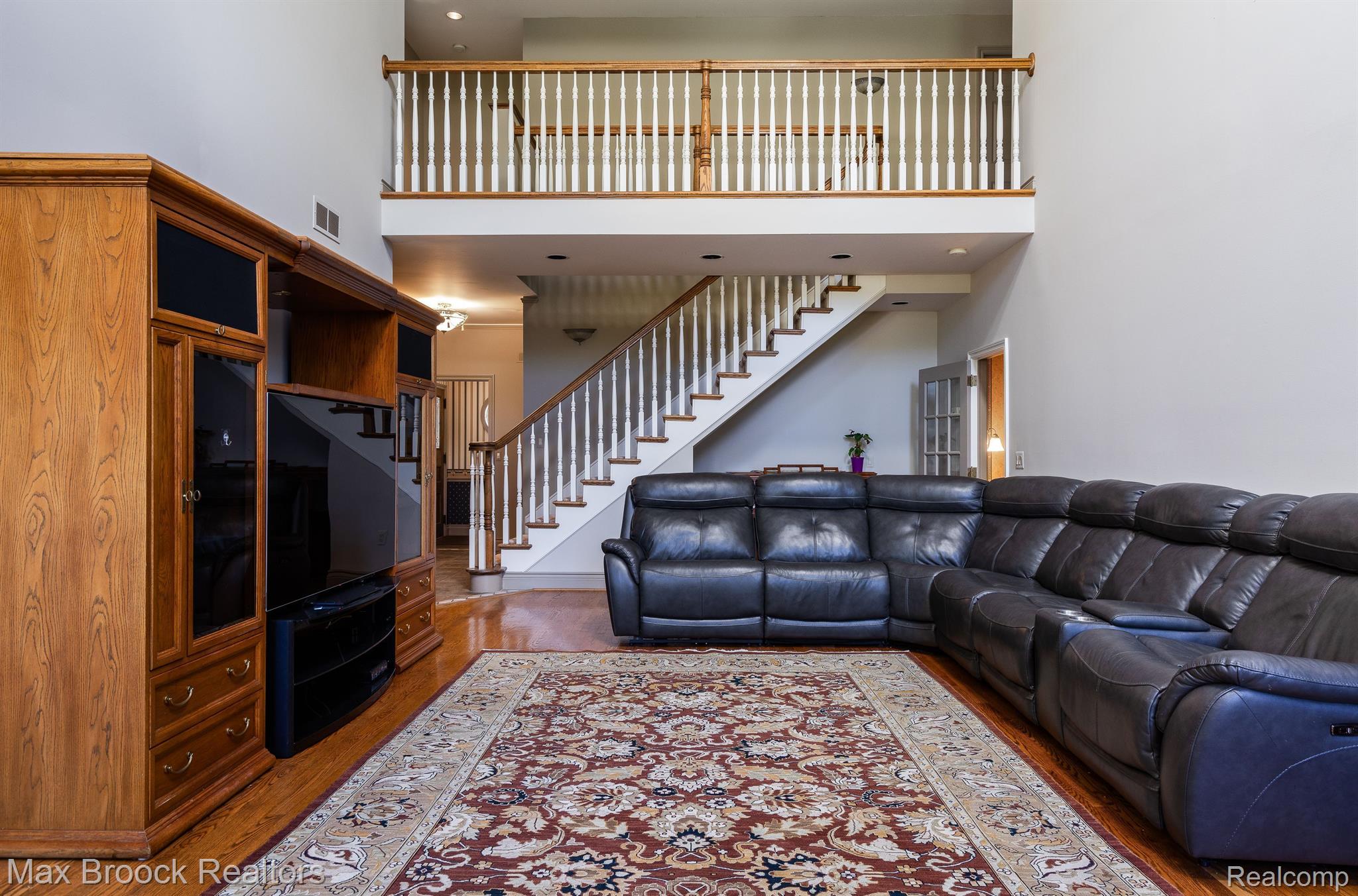 46 Ridge Road Pleasant Ridge, MI 48069 - Photo 9 of 53 Great Room