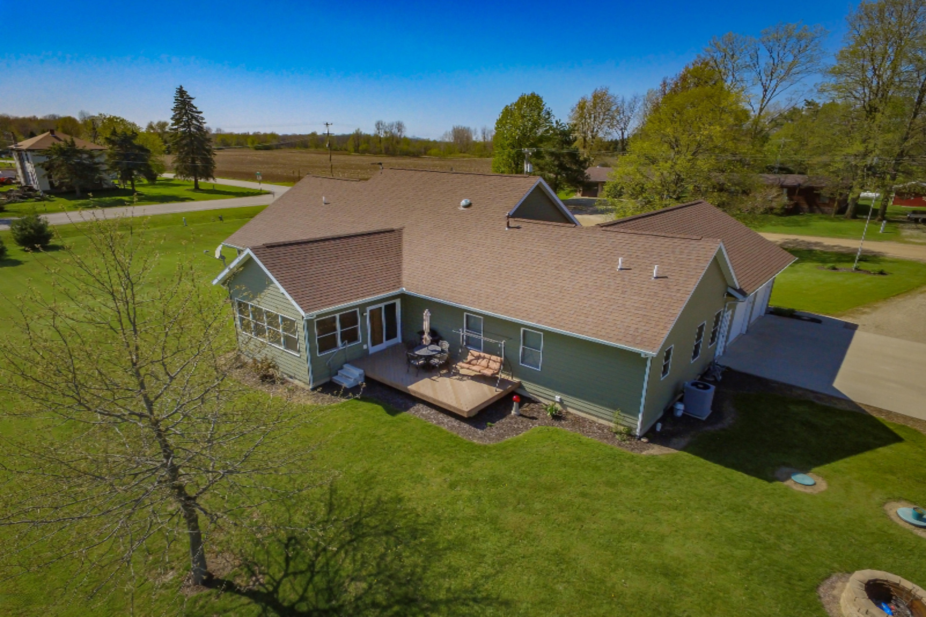 1005 Lukesport Road Quincy, MI 49082 - Photo 17 of 62 5 (1)