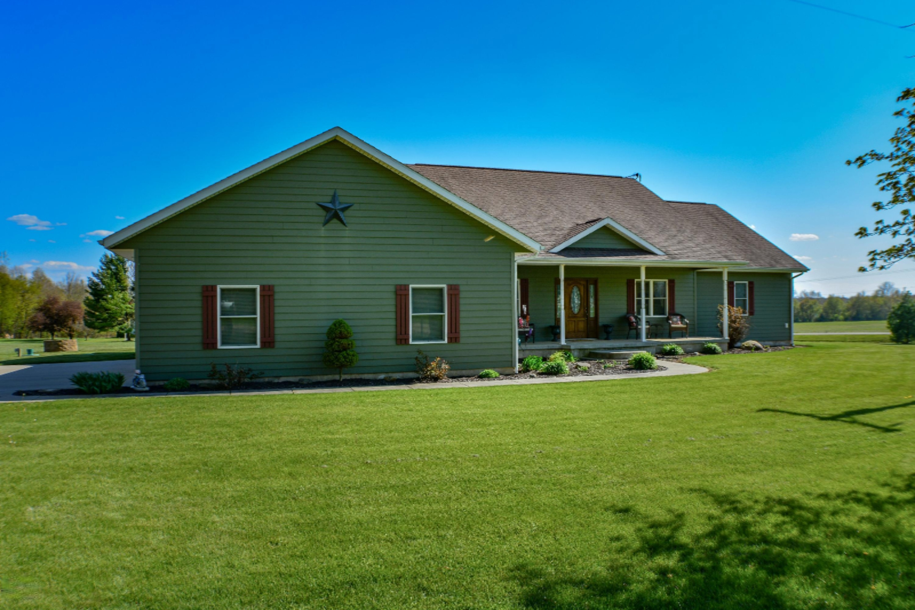 1005 Lukesport Road Quincy, MI 49082 - Photo 3 of 62 17 (1)