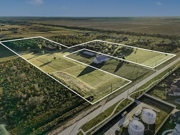 $2,400,000 | 1200 Davenport Parkway, Rosharon, TX 77583