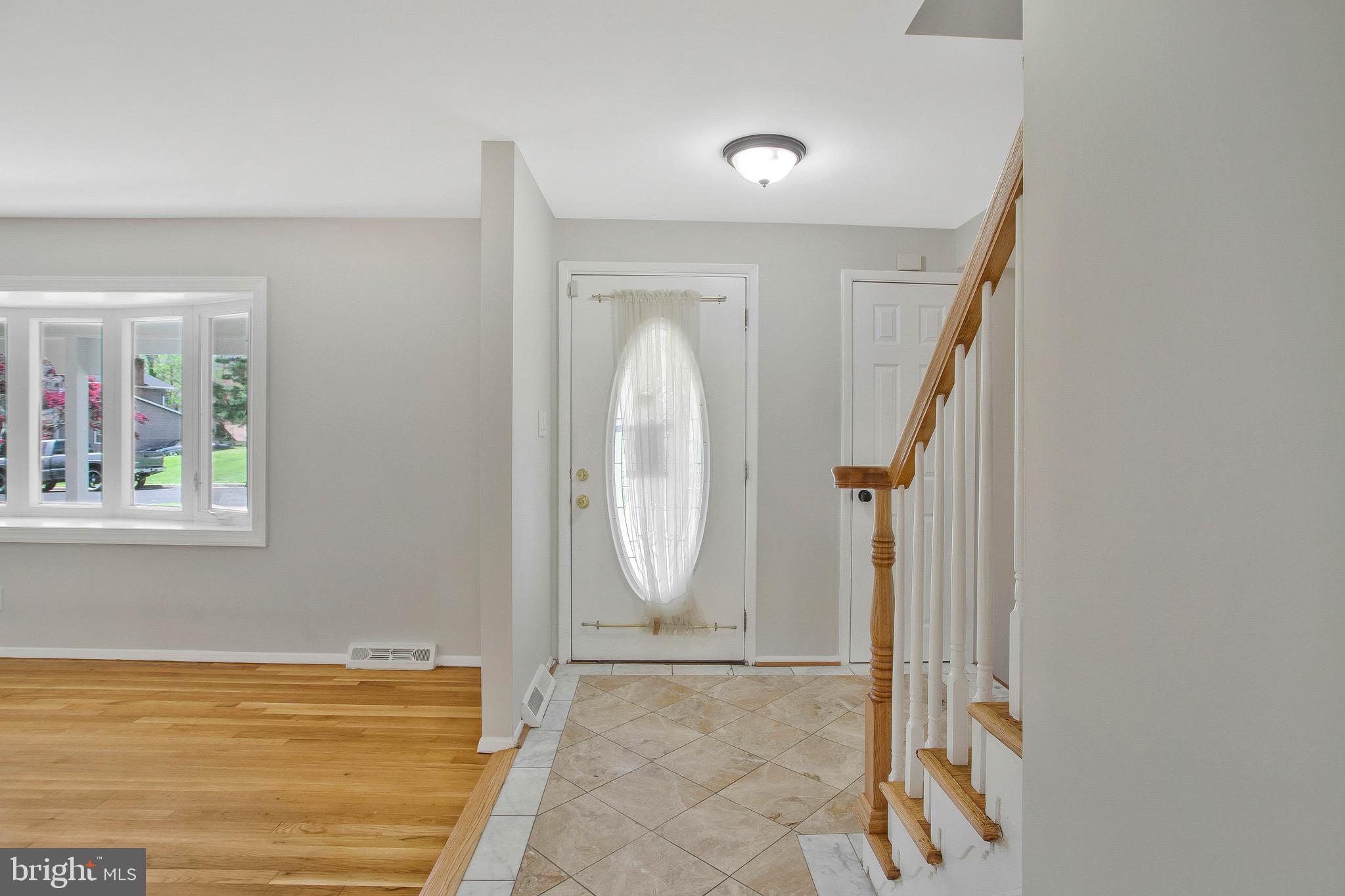 13402 Colwyn Road Fort Washington, MD 20744 - Photo 4 of 40 Gallery Image 4