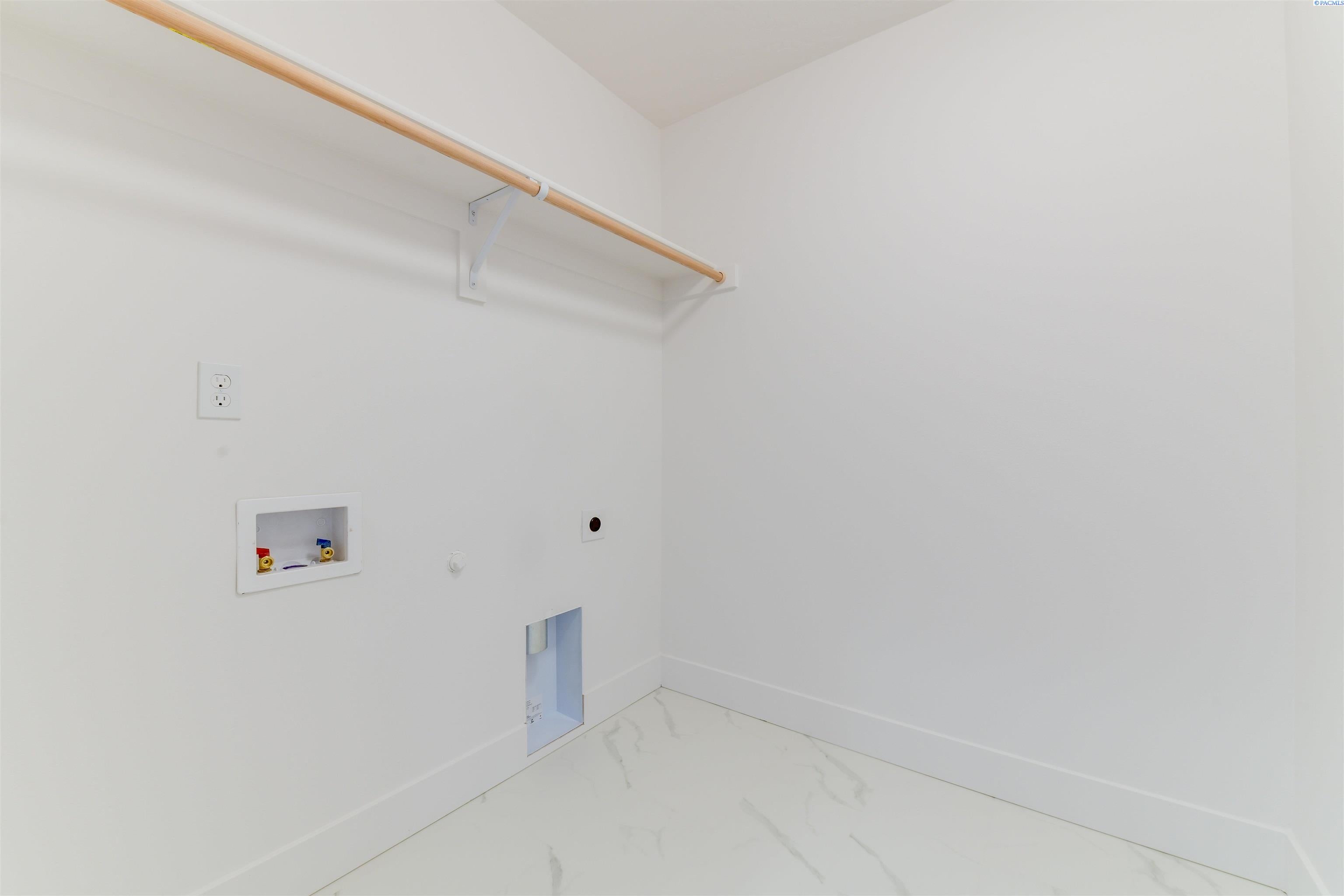 804 Grapevine Street Grandview, WA 98930 - Photo 18 of 19 Gallery Image 18