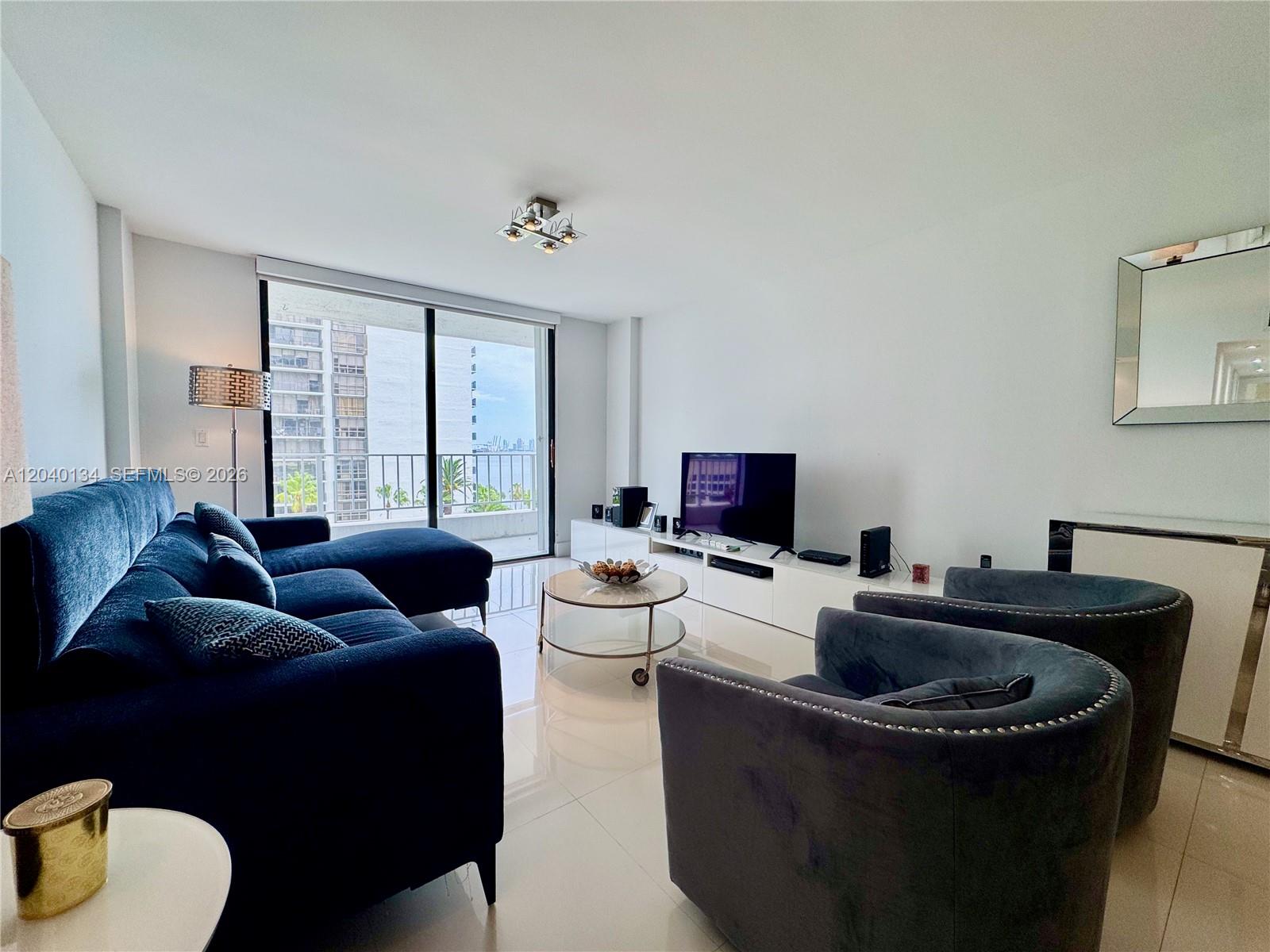 200 Southeast 15th Road, Unit 9I Miami, FL 33129 - Photo 9 of 38