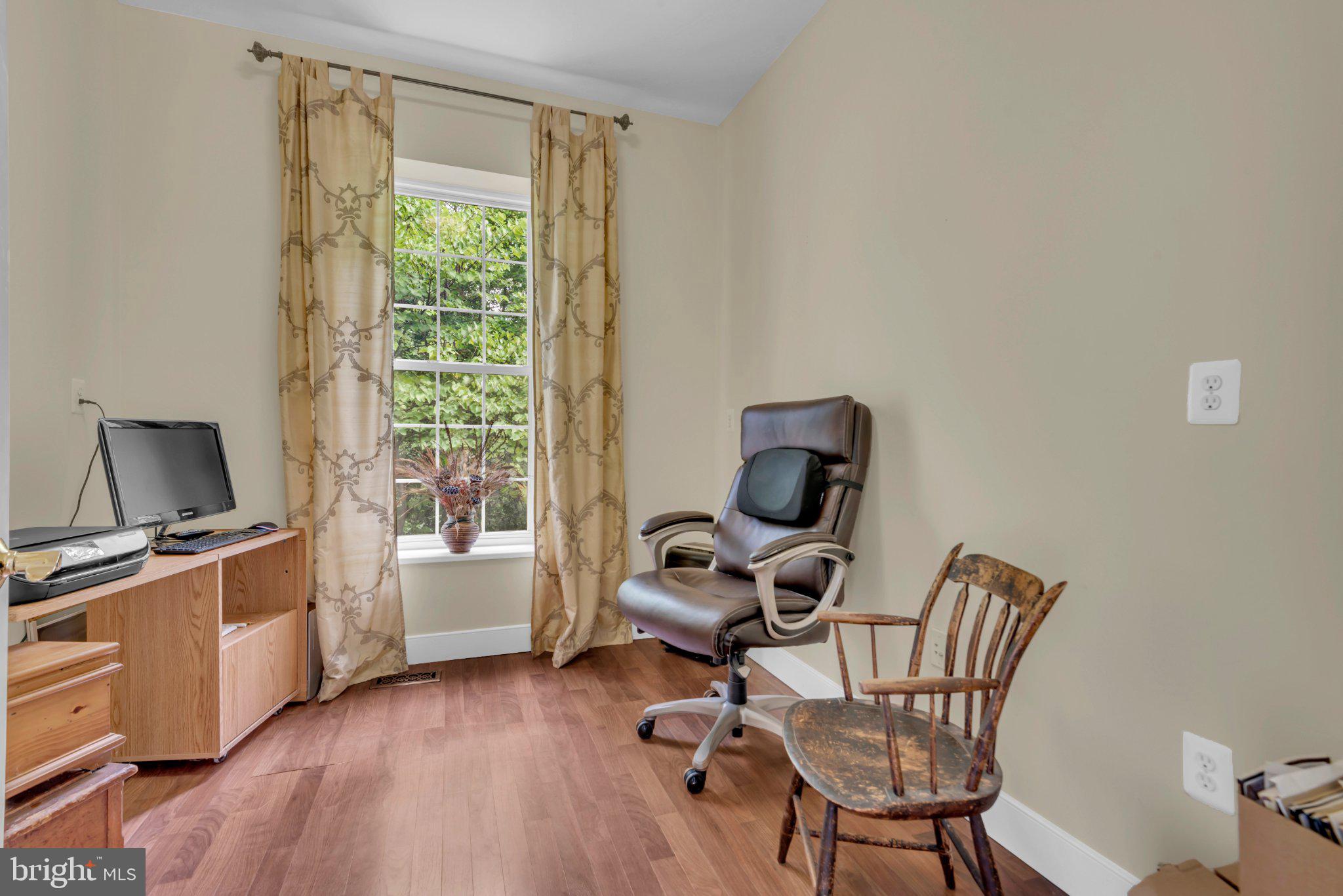 527 Forest Road Riva, MD 21140 - Photo 84 of 100 Office off the Livingroom/Great Room