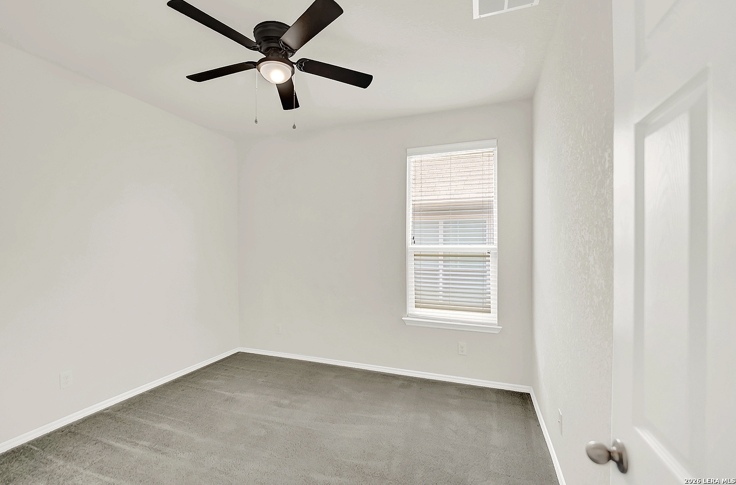 424 Landmark Falls Cibolo, TX 78108 - Photo 19 of 33
