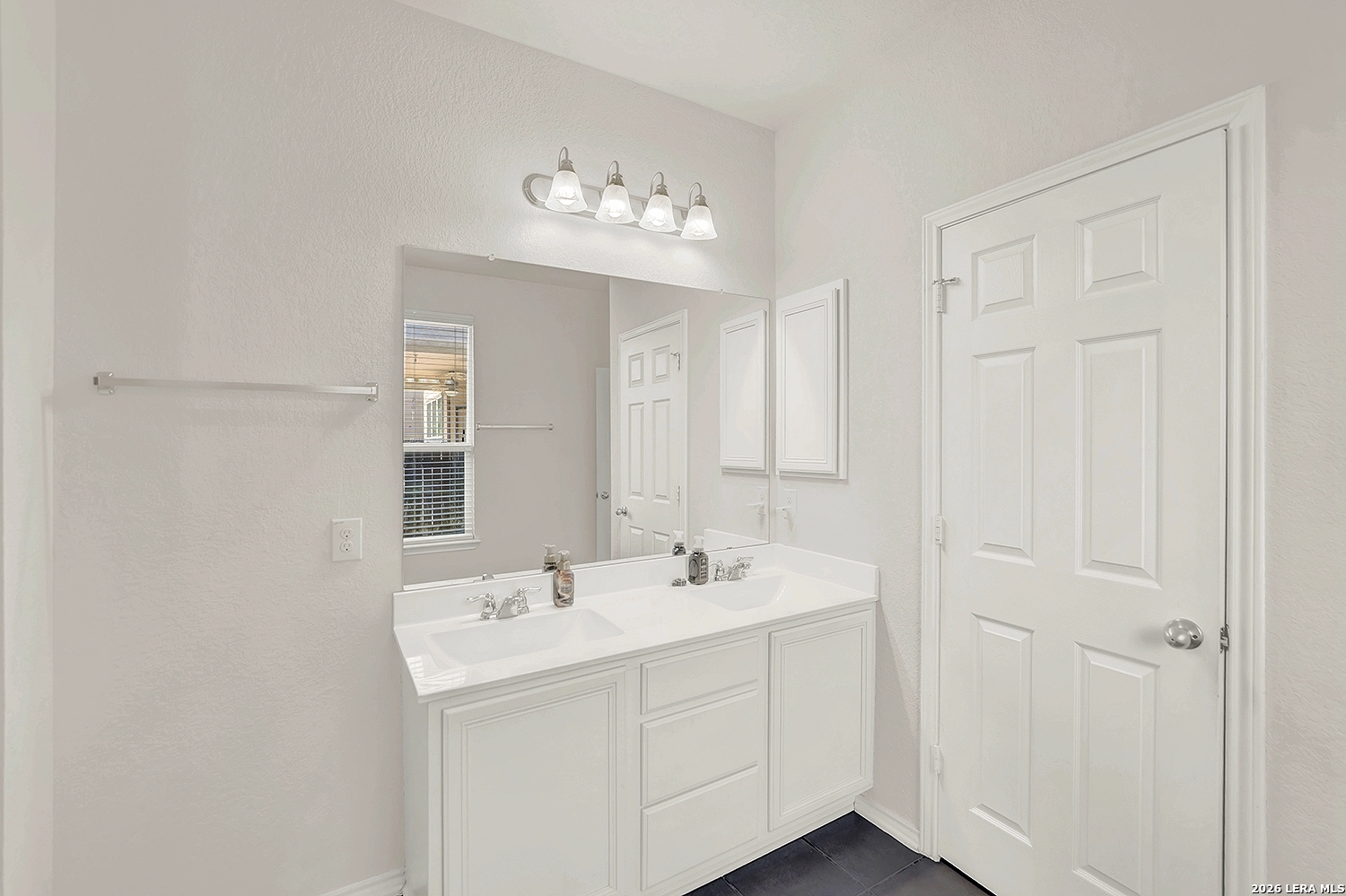 424 Landmark Falls Cibolo, TX 78108 - Photo 24 of 33