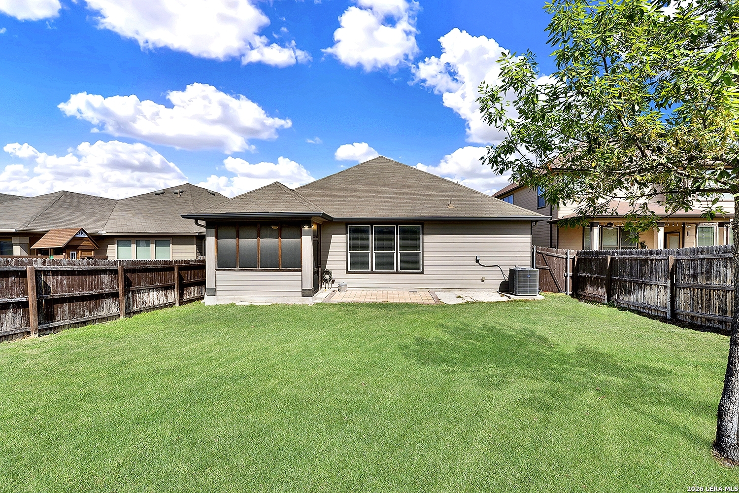 424 Landmark Falls Cibolo, TX 78108 - Photo 28 of 33