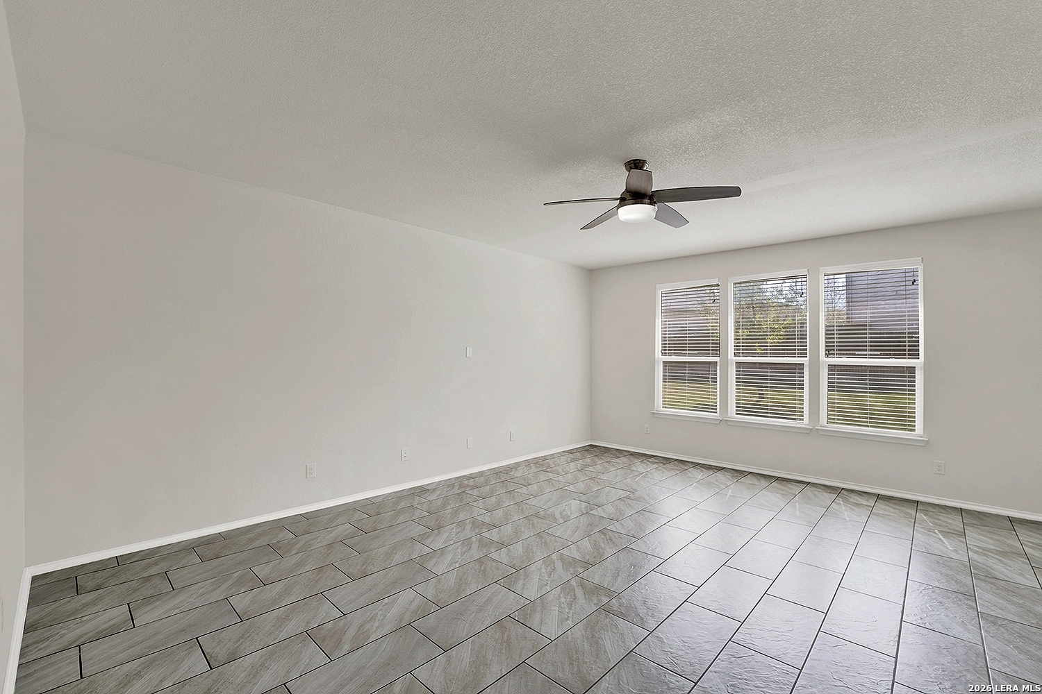 424 Landmark Falls Cibolo, TX 78108 - Photo 10 of 33