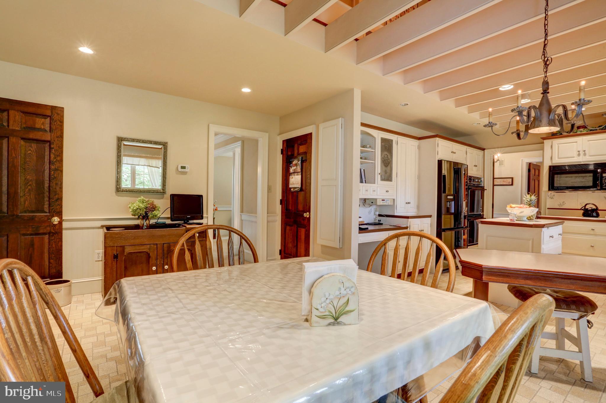 800 Willow Road Lancaster, PA 17601 - Photo 21 of 55 Kitchen