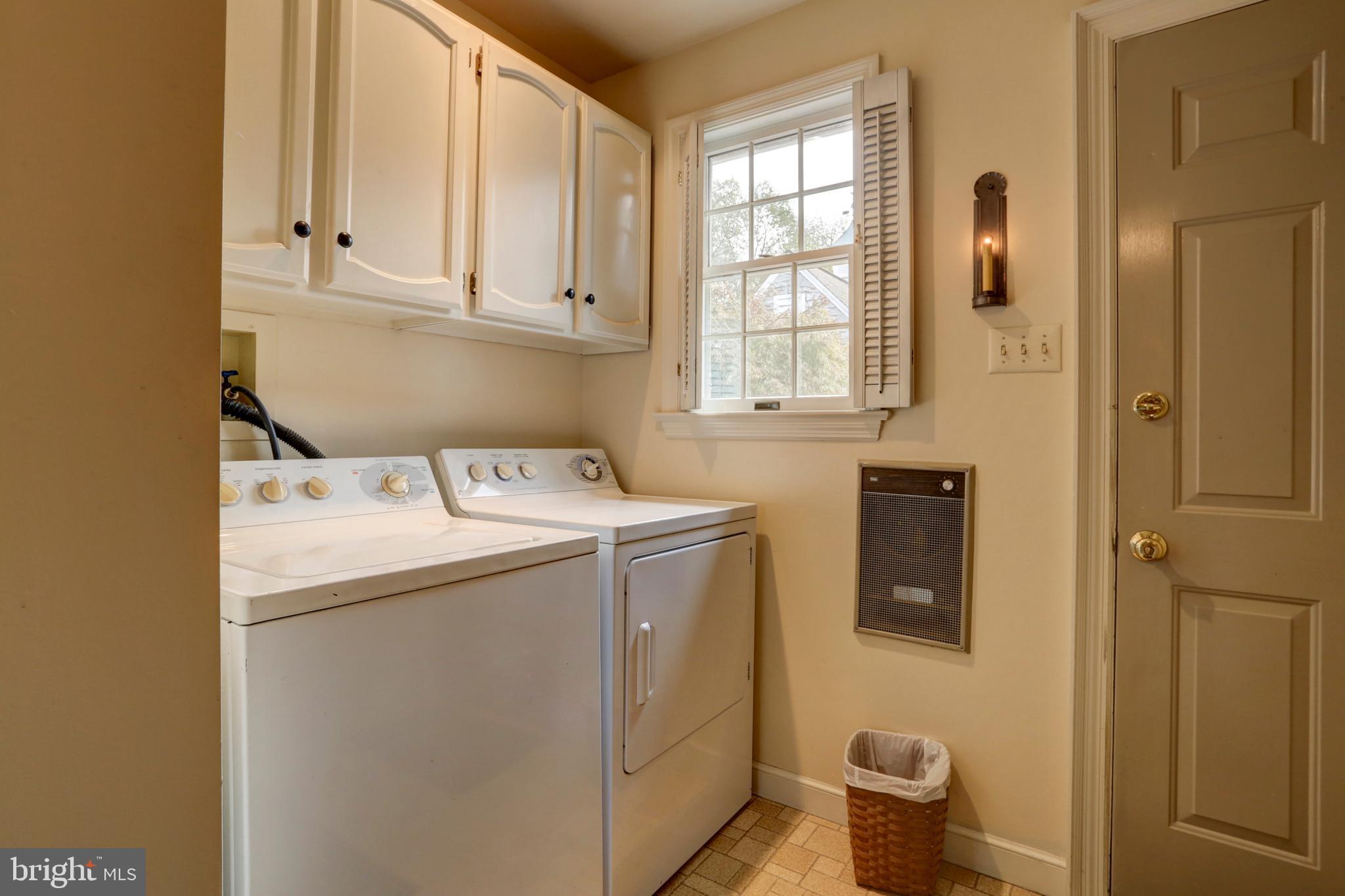 800 Willow Road Lancaster, PA 17601 - Photo 23 of 55 Laundry