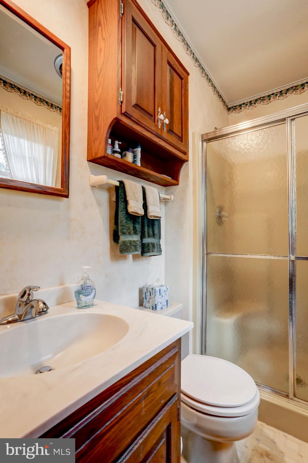 800 Willow Road Lancaster, PA 17601 - Photo 28 of 55 Master Bathroom