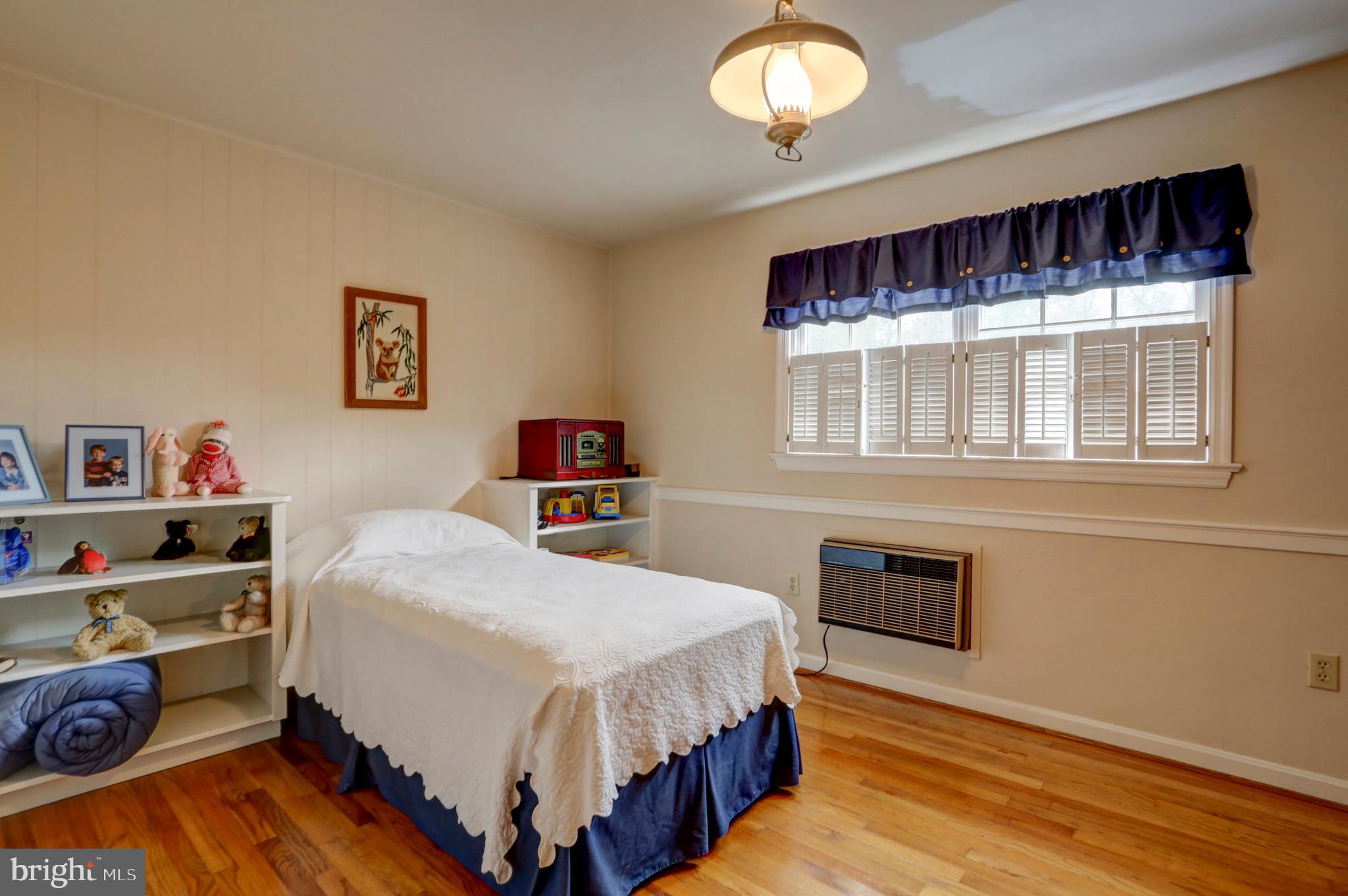 800 Willow Road Lancaster, PA 17601 - Photo 30 of 55 Bedroom 2