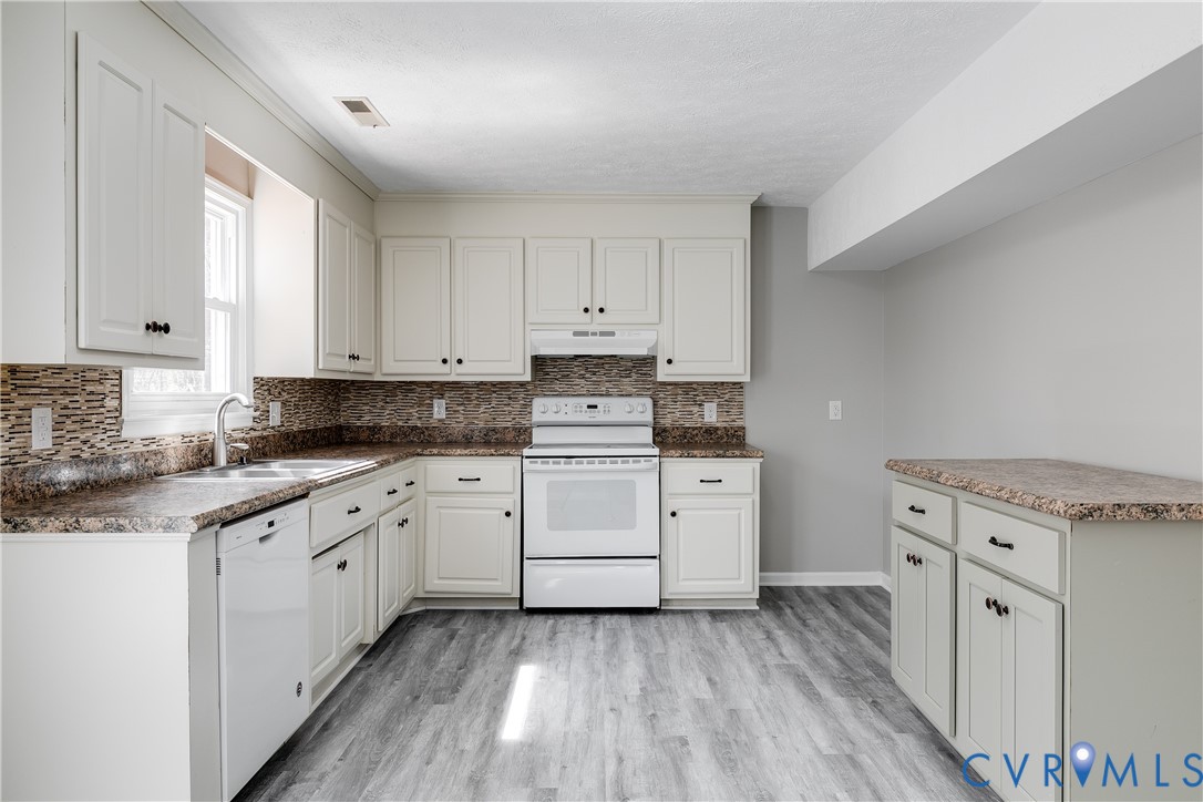 501 Rustic Drive Carson, VA 23830 - Photo 19 of 49