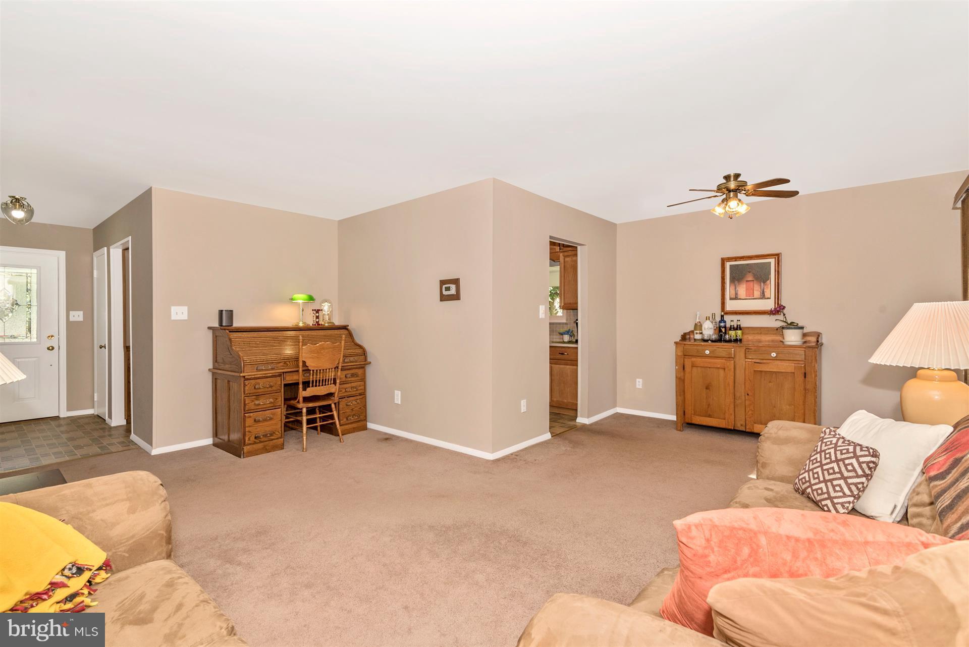 24125 Log House Road Gaithersburg, MD 20882 - Photo 6 of 29 Spacious & Inviting Living Room