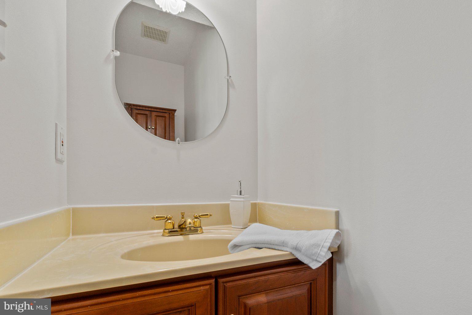 9205 Cuckold Point Road Sparrows Point, MD 21219 - Photo 15 of 47 Powder Room