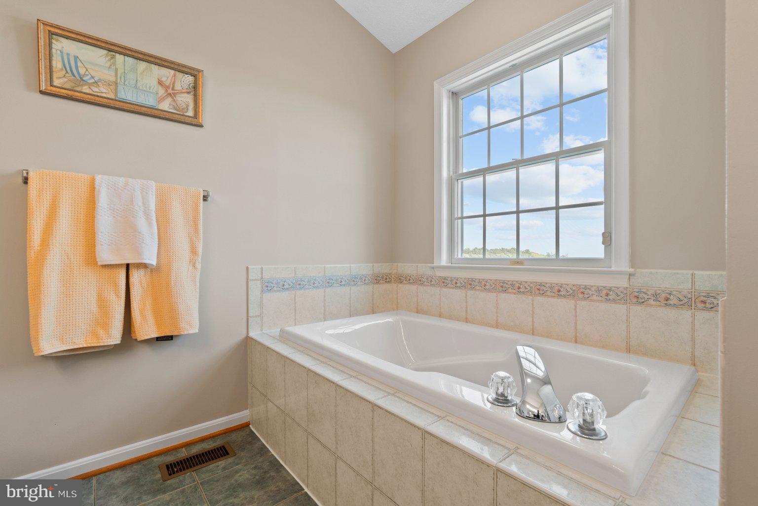 9205 Cuckold Point Road Sparrows Point, MD 21219 - Photo 23 of 47 Soaking Tub