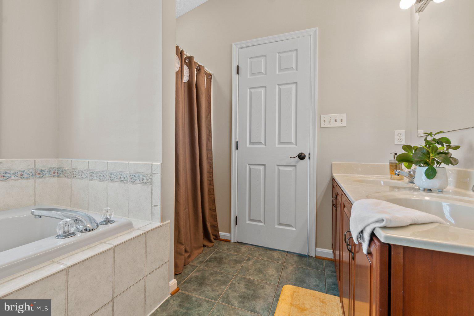 9205 Cuckold Point Road Sparrows Point, MD 21219 - Photo 24 of 47 Separate Shower