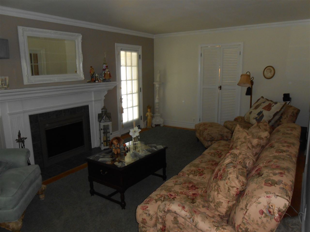 857 Hawthorne Road Grosse Pointe, MI 48236 - Photo 10 of 44 31352418-9.JPG