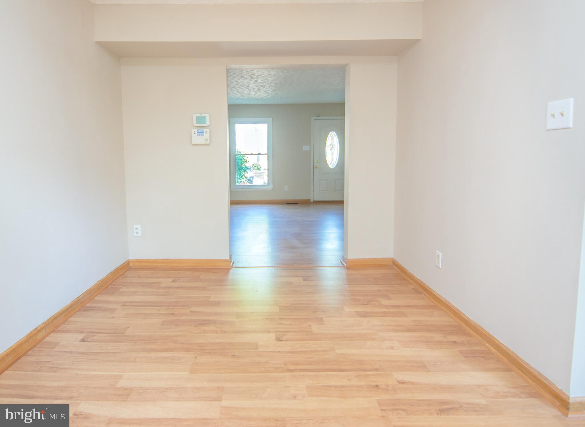 16 Rothamel Court Baltimore, MD 21236 - Photo 4 of 24 Dining Room