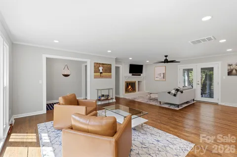 $640,000 | 8115 Knollbrook Drive, Charlotte, NC 28270