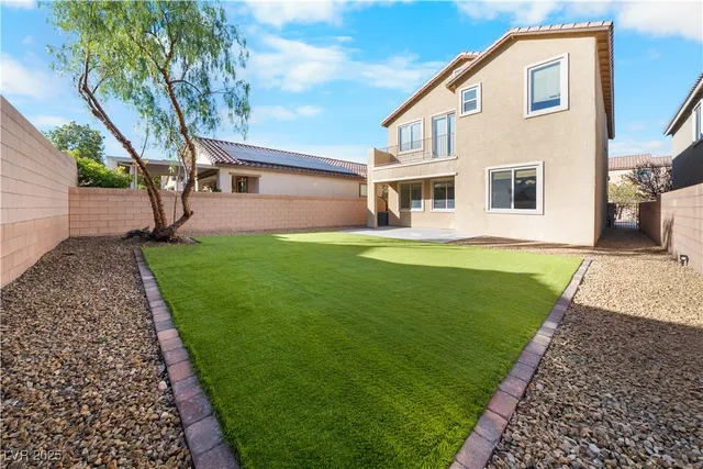 $2,395 | 10059 Lady Apple Drive, Las Vegas, NV 89148