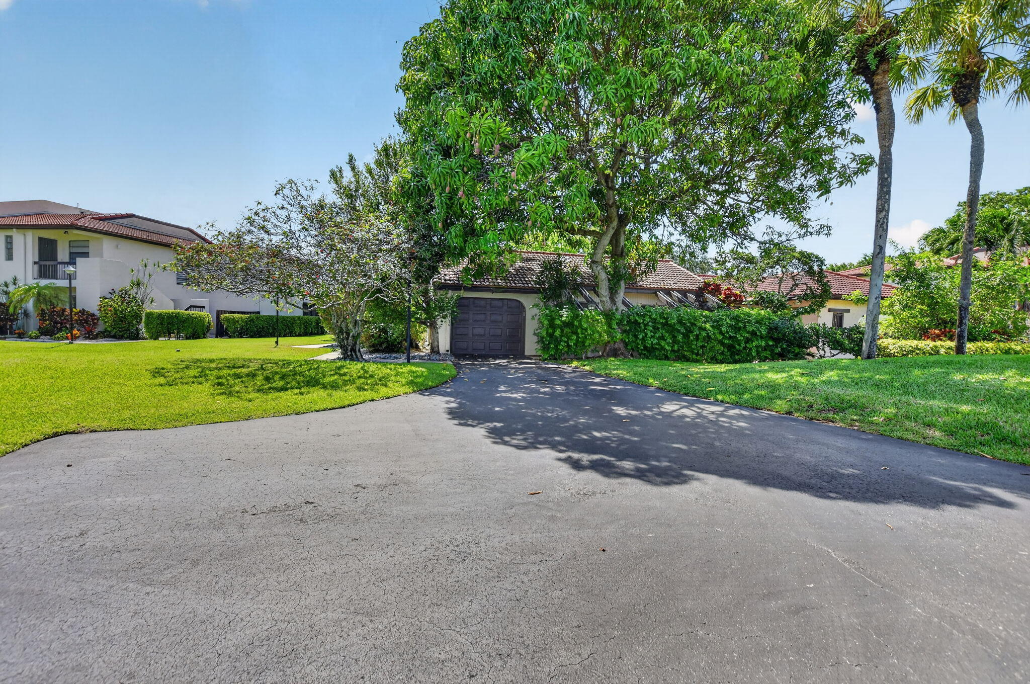 8208 Casa Del Lago, Unit 23B Boca Raton, FL 33433 - Photo 5 of 75 3-web-or-mls-DSC_3784
