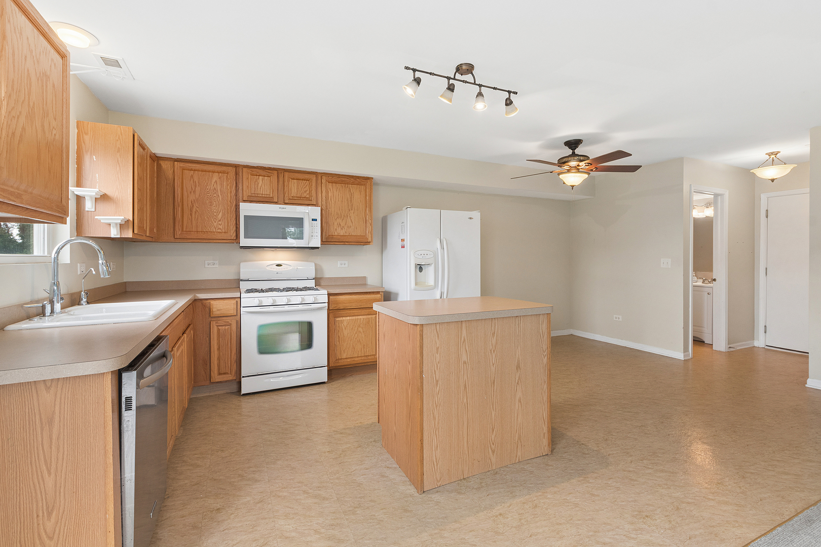 25270 Faraday Road Manhattan, IL 60442 - Photo 9 of 27 Gallery Image 9