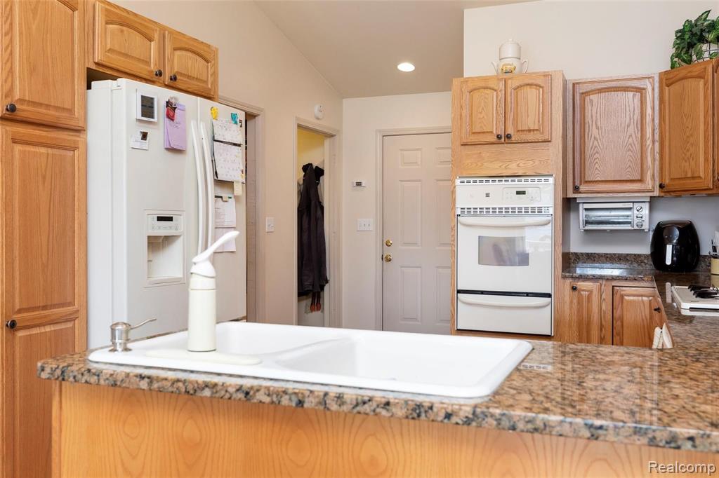 7283 Frith Road St. Clair, MI 48079 - Photo 13 of 66