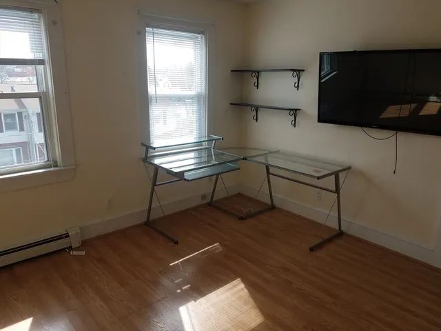 $2,000 | 5 Albemarle Street, Unit 3, Boston, MA 02136