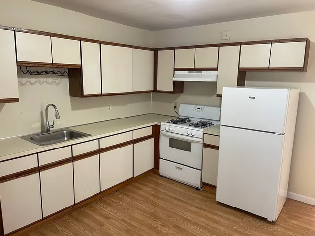 $1,800 | 5 Albemarle Street, Unit 3, Boston, MA 02136