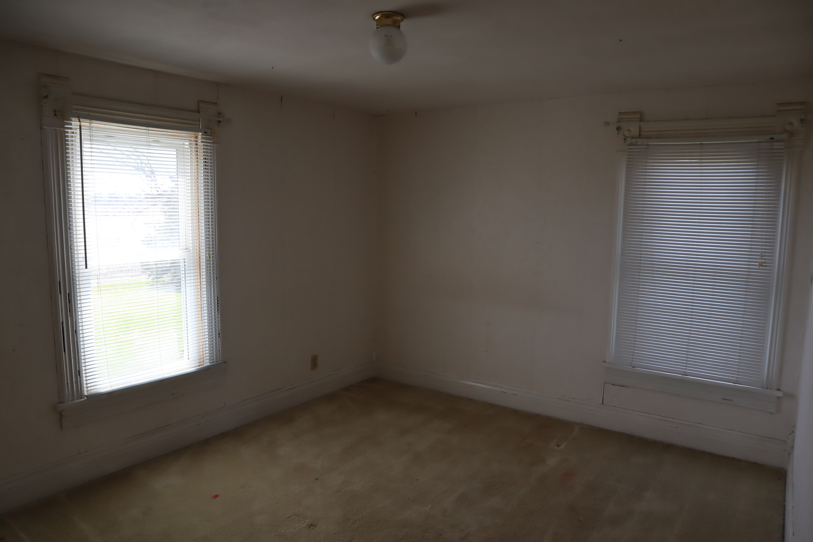 203 Eakle Road Deer Grove, IL 61243 - Photo 14 of 18 Gallery Image 14
