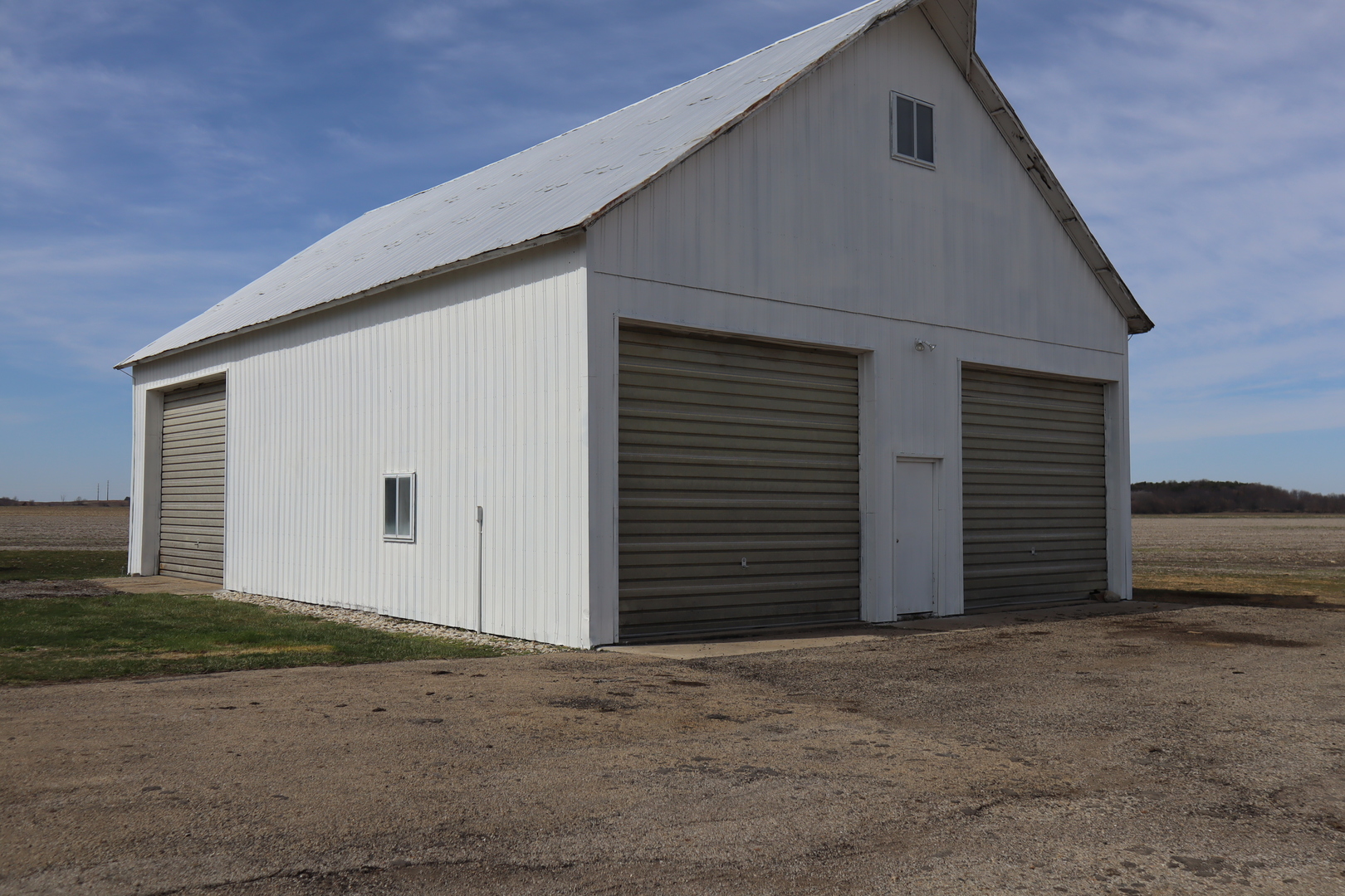203 Eakle Road Deer Grove, IL 61243 - Photo 4 of 18 Gallery Image 4