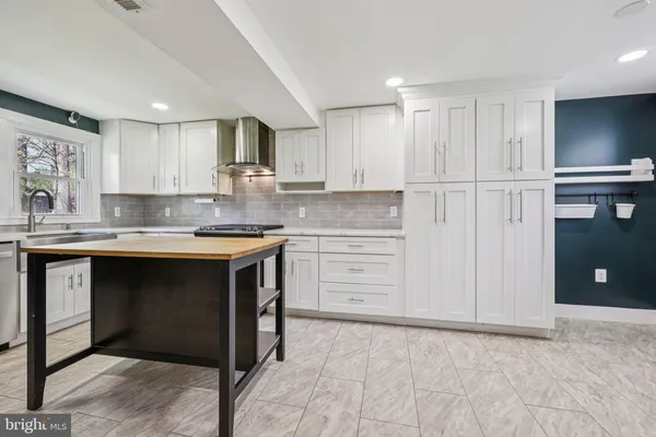 $3,200 | 3802 Folsome Court, Woodbridge, VA 22193