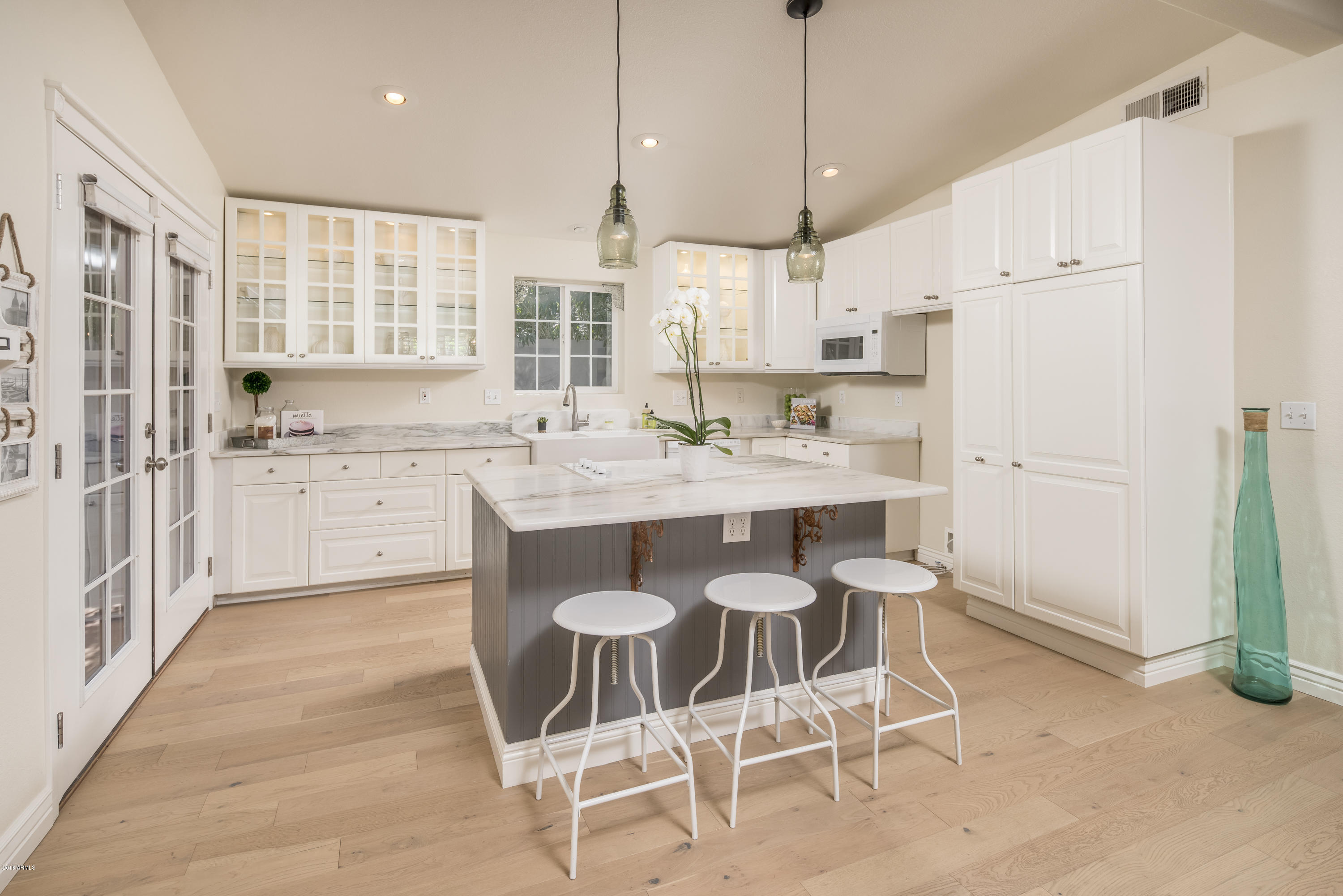 Open Kitchen