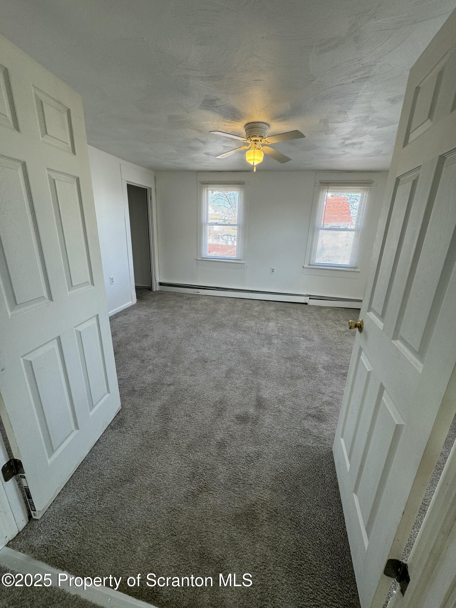 1135 Lloyd Street, Unit 2 Scranton, PA 18508 - Photo 6 of 18 a view of an empty room