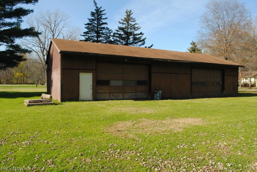 11004 Stone Road Cleveland, OH 44125 - Photo 2 of 22