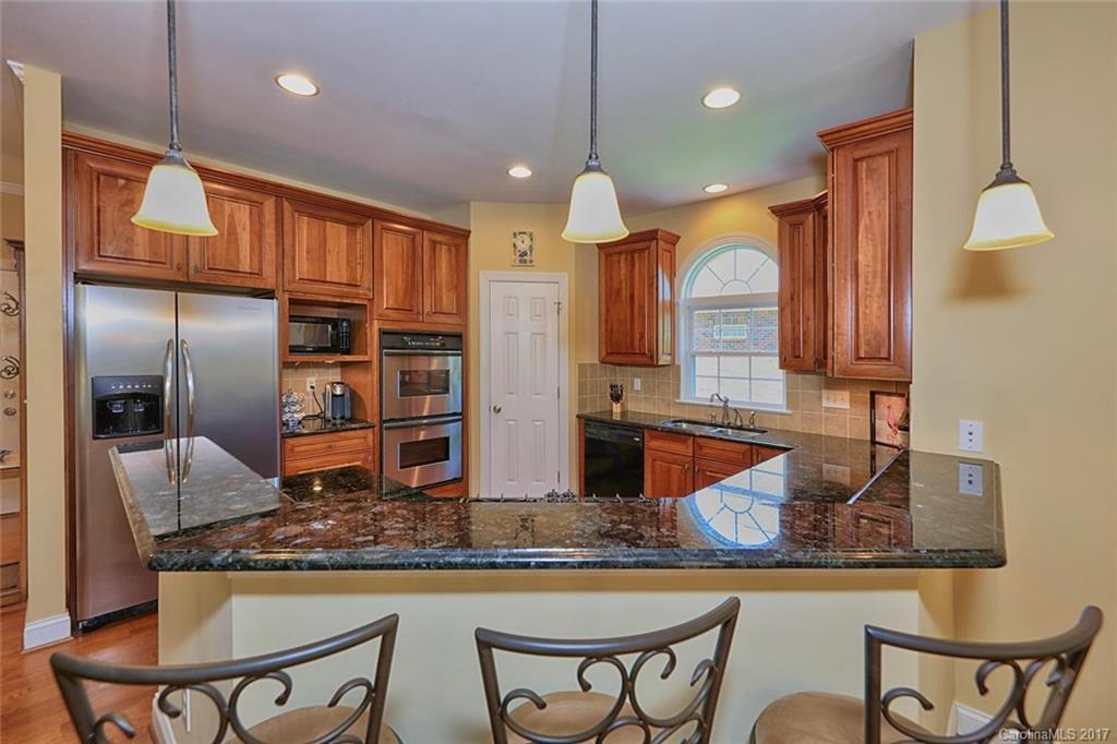 310 Chancelot Lane Fort Mill, SC 29708 - Photo 4 of 23 Gallery Image 4
