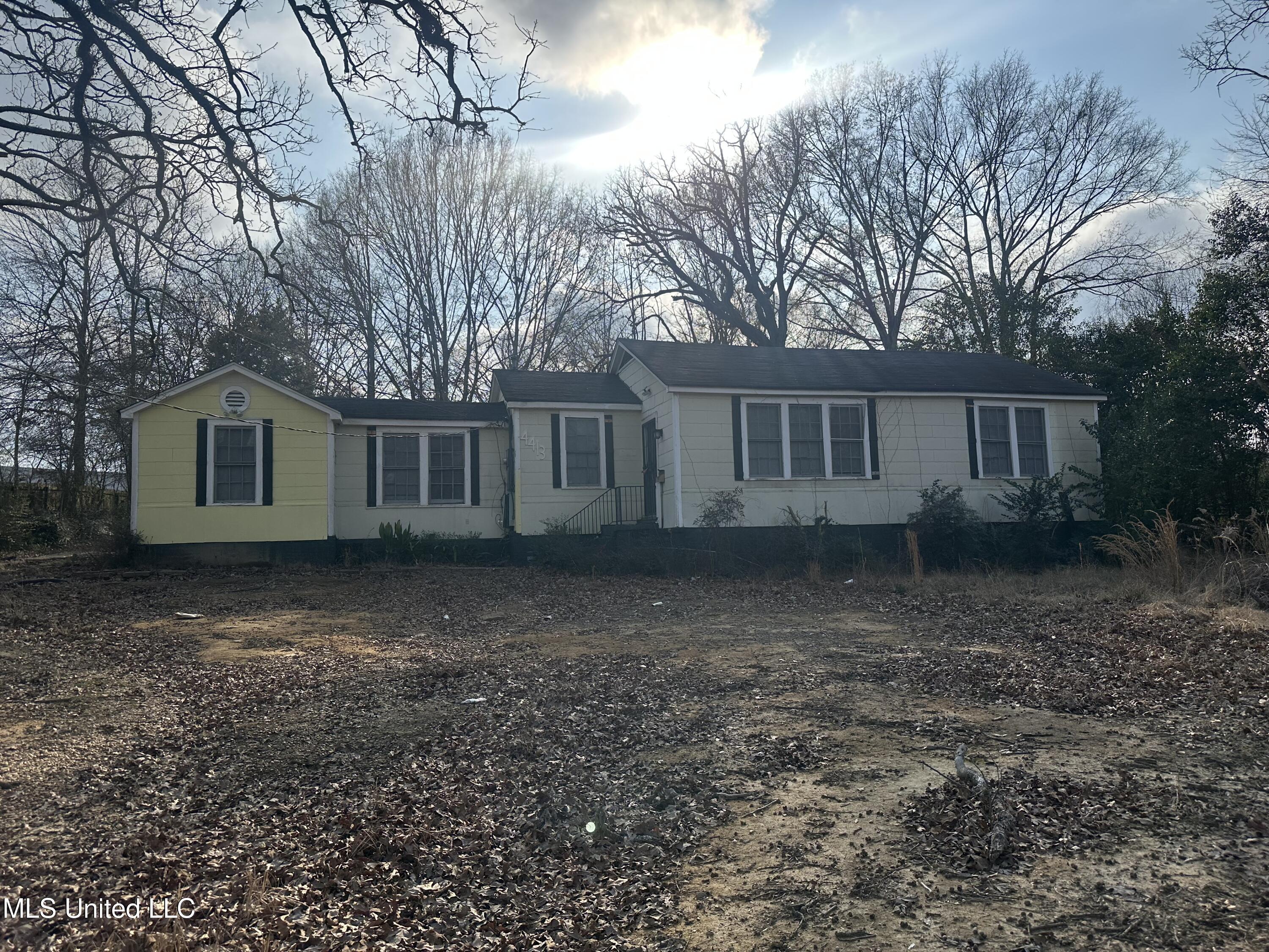 4413 Dixie Drive Jackson, MS 39209 - Photo 1 of 43 Front